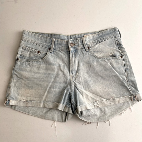 H&M Boyfriend Jean Shorts - Picture 1 of 7